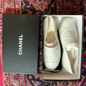 CHANEL Lambskin Leather Espadrilles White size 39